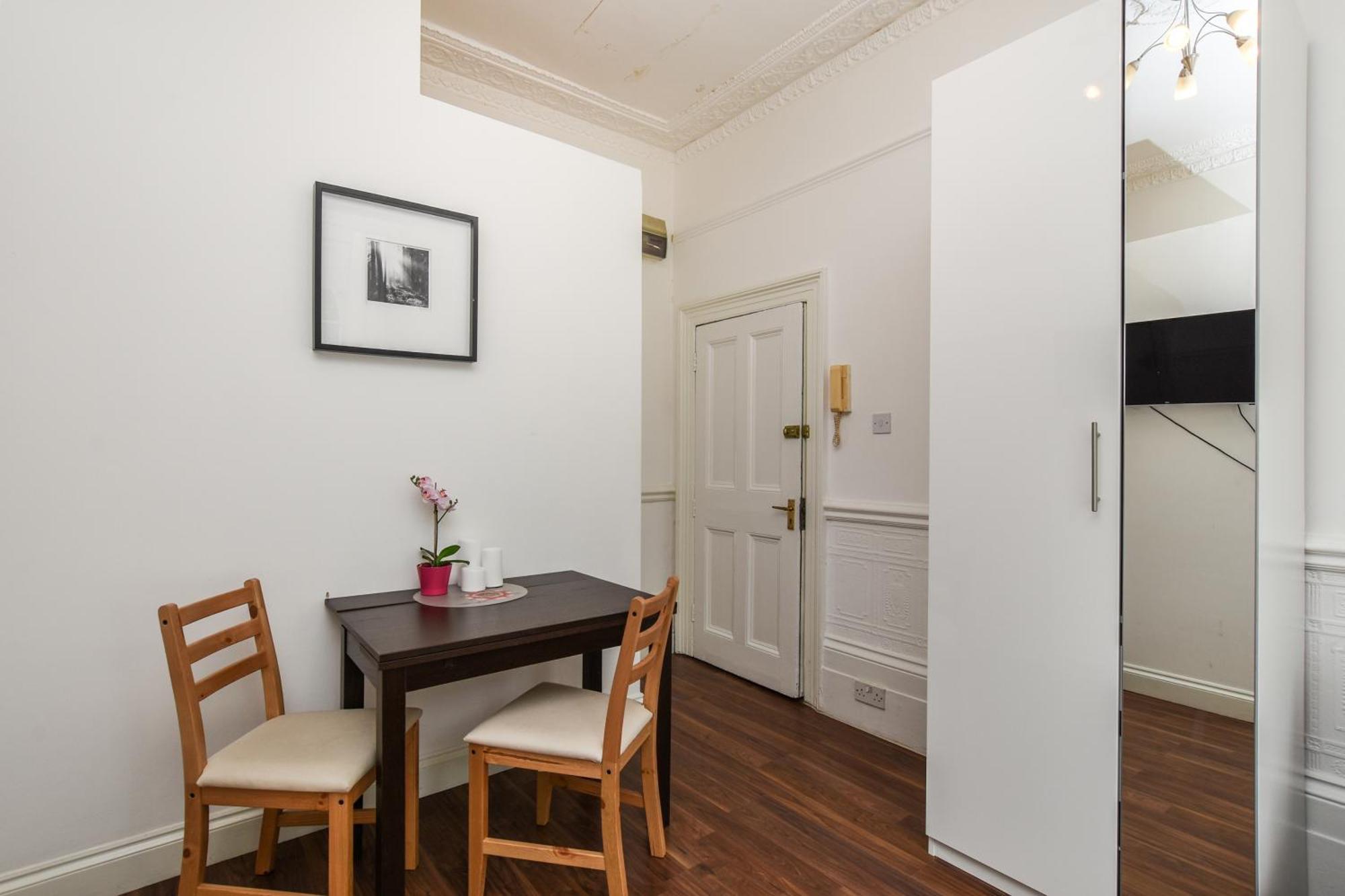 Lovely With Park View In Camden Kings Cross Zone1 Appartamento Londra